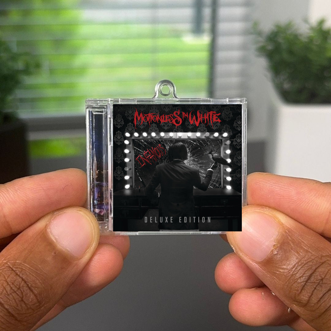 Infamous (Deluxe Edition) Albumtag