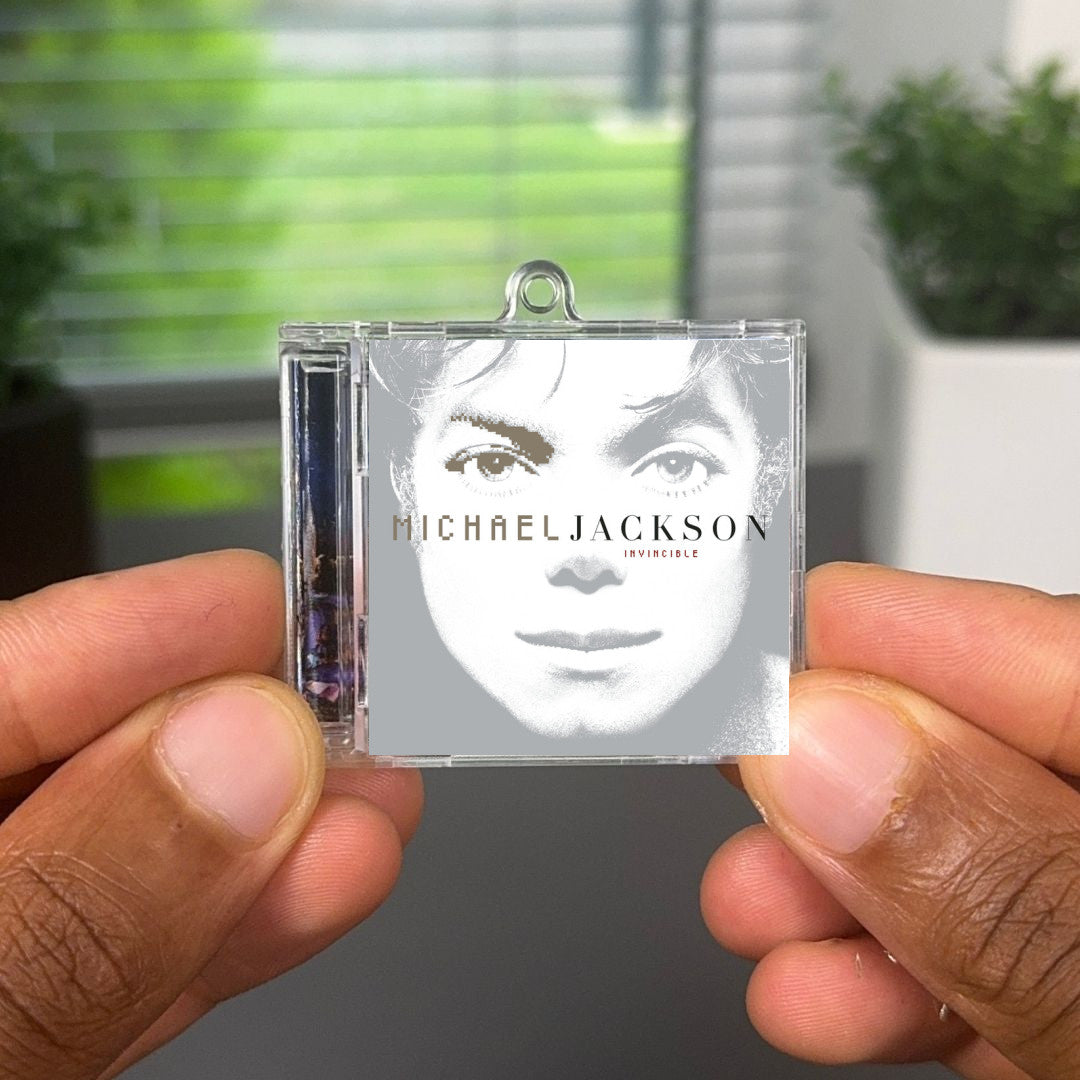 Invincible Albumtag