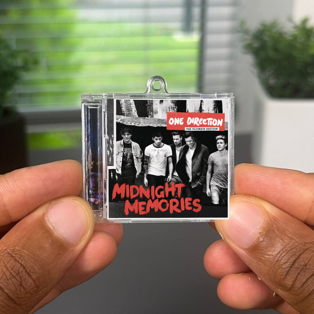 Midnight Memories (Deluxe) Albumtag