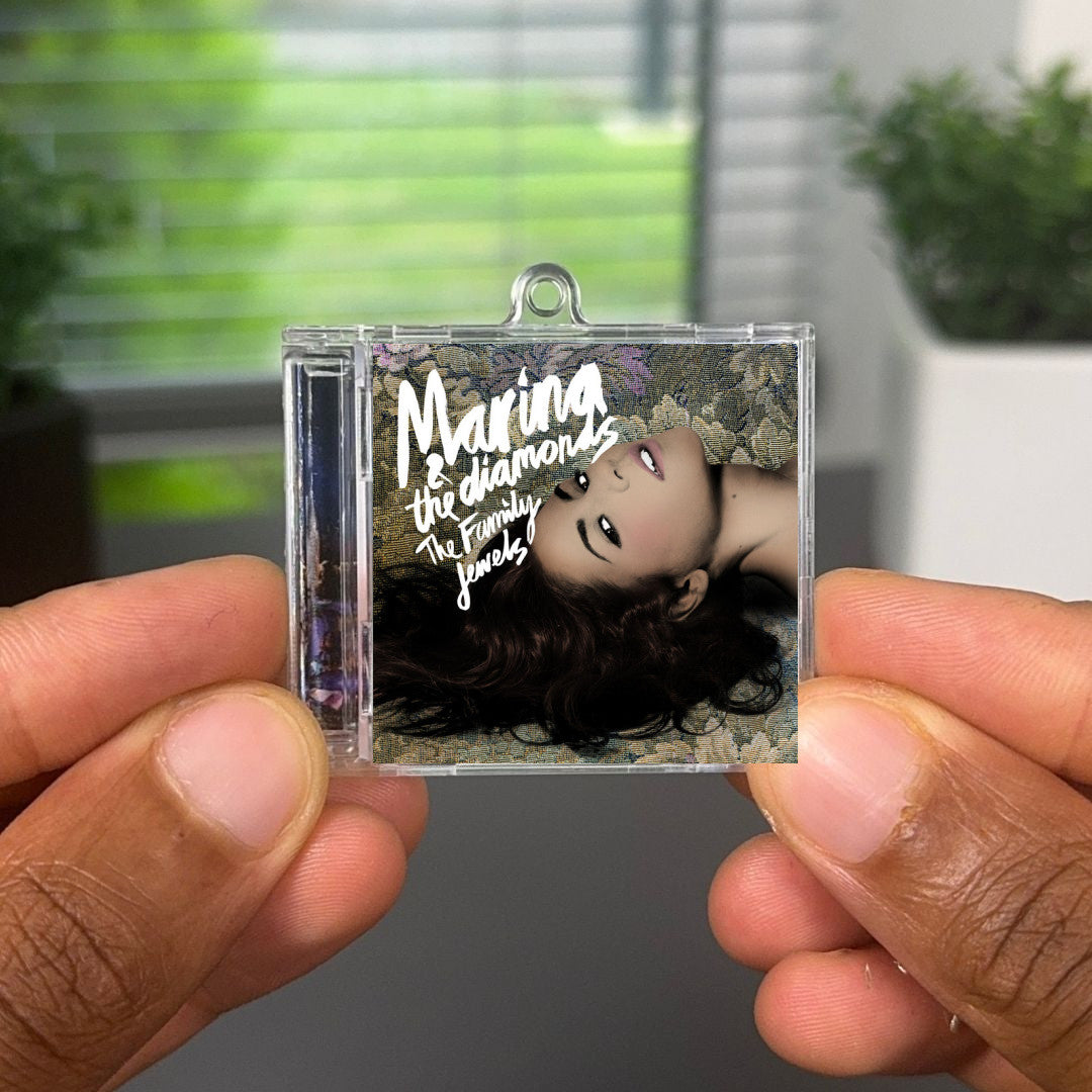 The Family Jewels Albumtag
