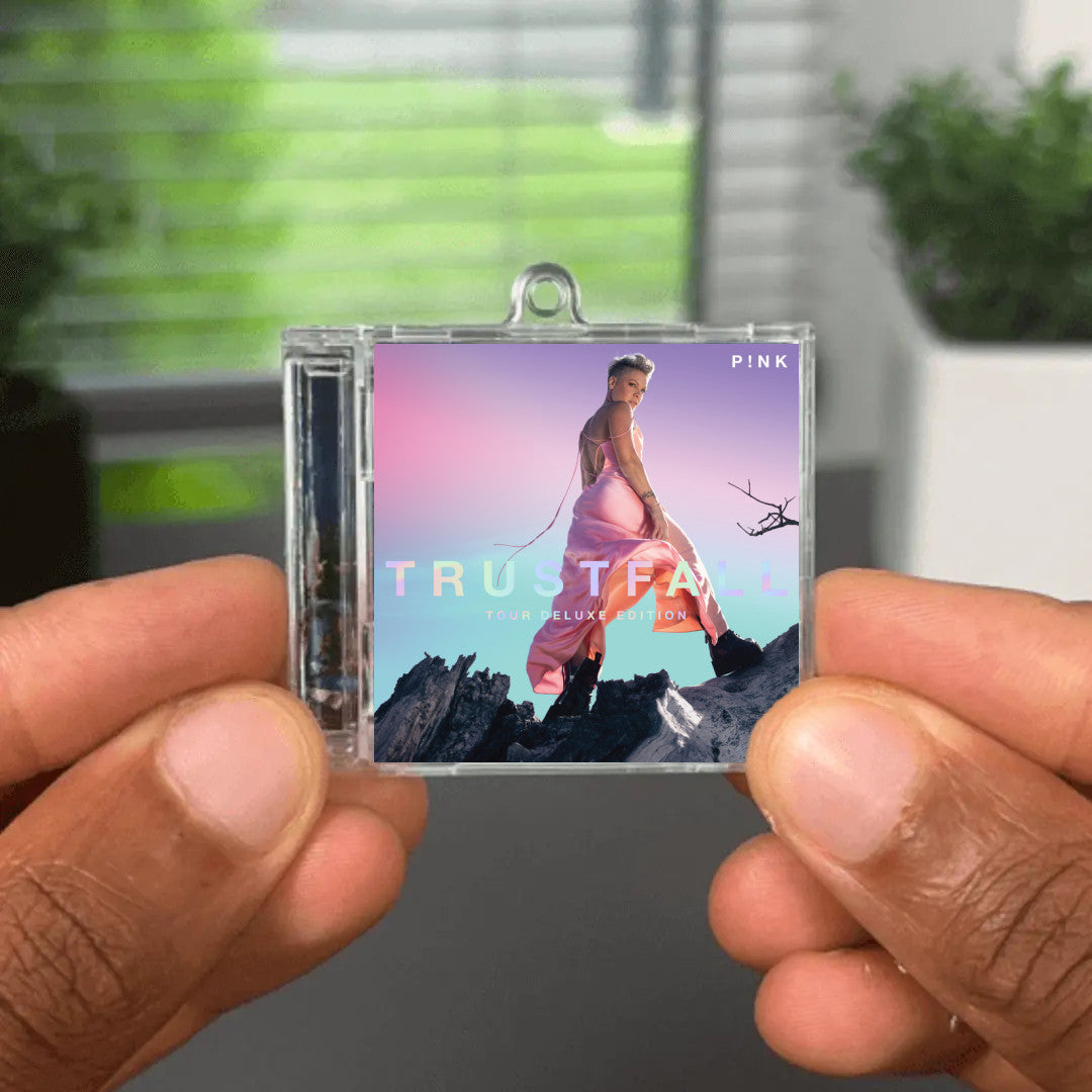 TRUSTFALL (Tour Deluxe Edition) Albumtag