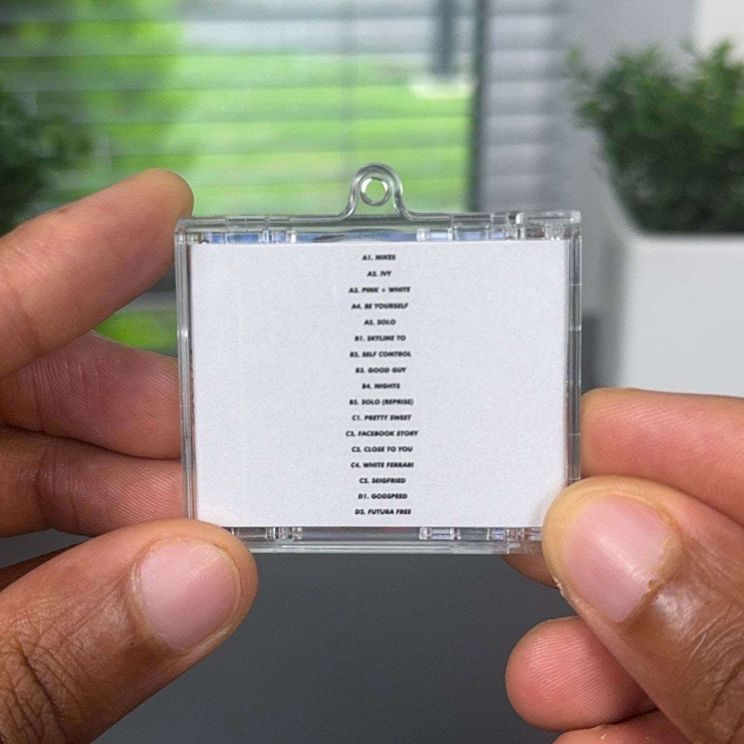 Blond NFC Keychain