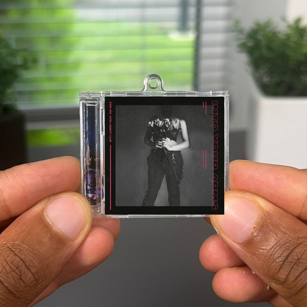 Into Your Arms (feat. Ava Max) Albumtag