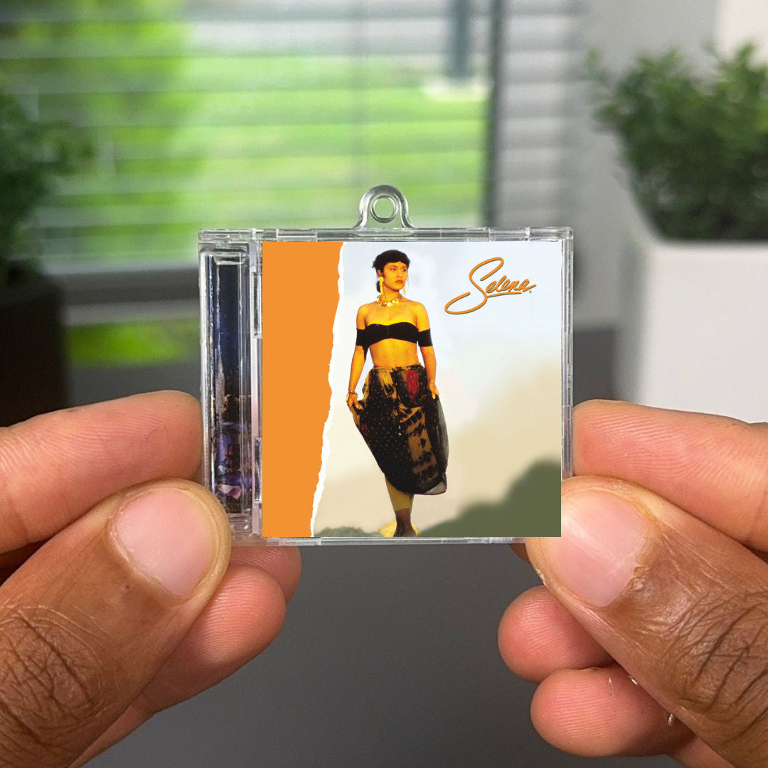 Selena NFC Keychain
